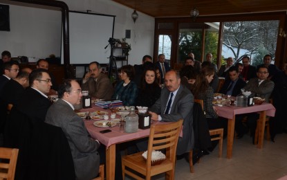 Afgan öğrencilerden Özbek pilavı ziyafeti