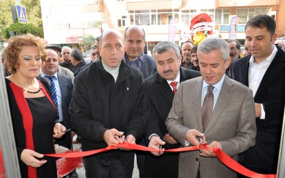 Başkan Körfez’de dükkan açtı