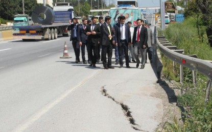 AKP’nin Yol Acizliği